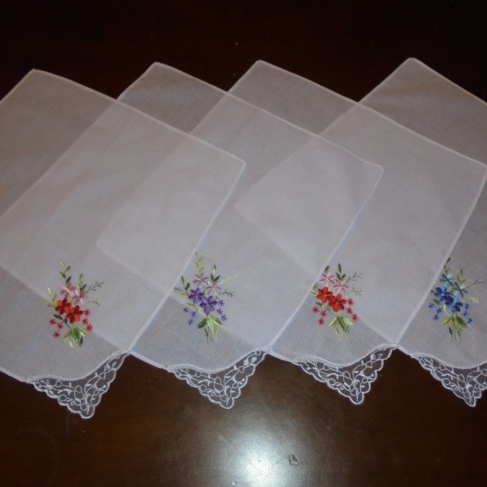Handkerchiefs Set of 4 Floral Embroidered Cotton 10.5" x 10.5"
